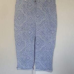 Chico's Women's Blue Pands Cargo Capri Crop Size 8